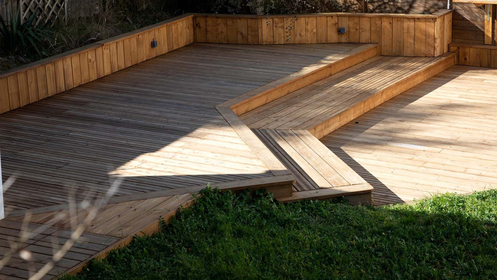 virke-altan-uteplats-ibi-wood